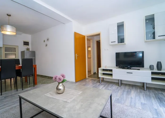 Apartment Barcot, Vela Luka, Korcula, Croatia *